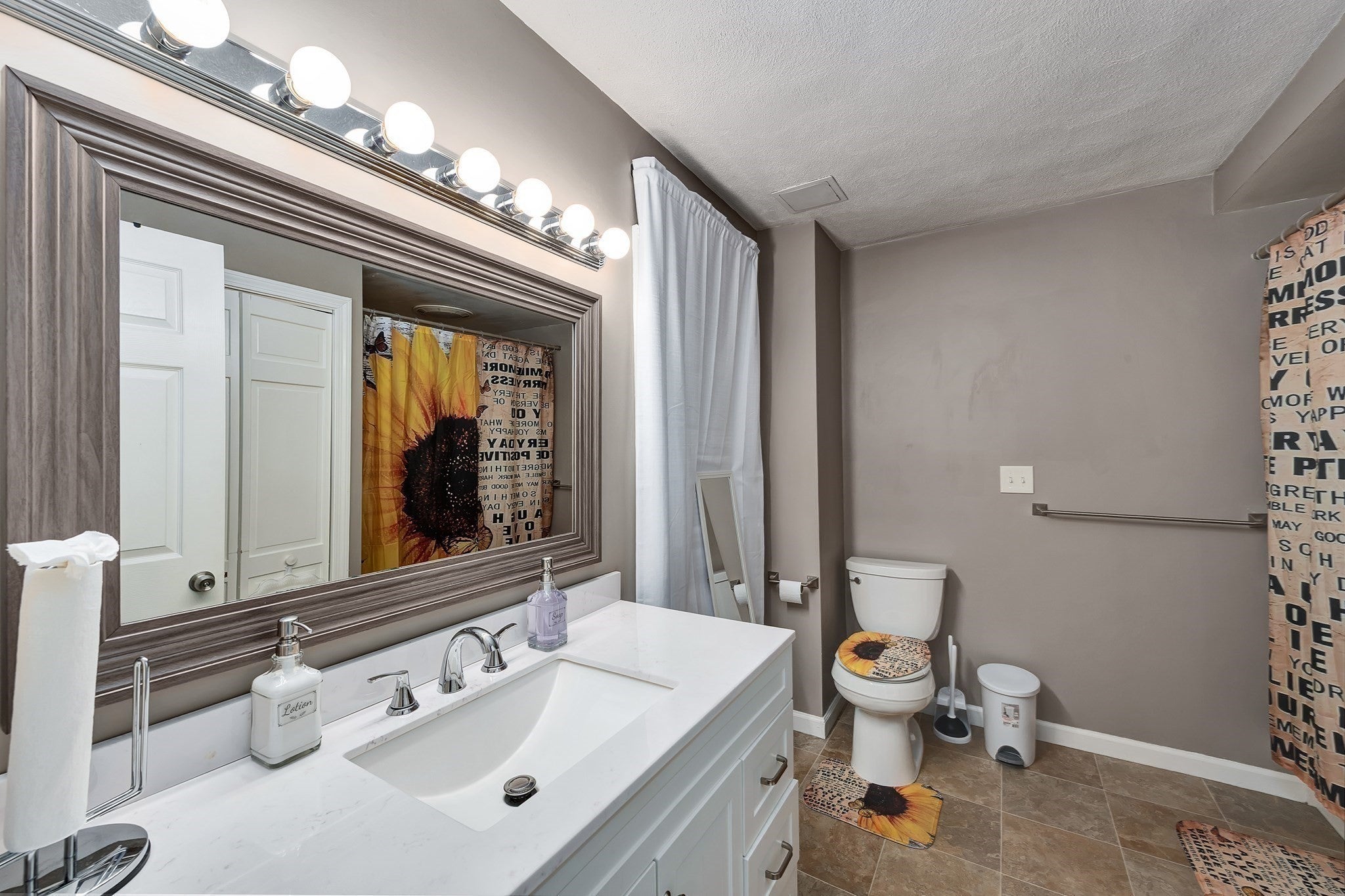27 Holten St, Danvers, MA Photo #20