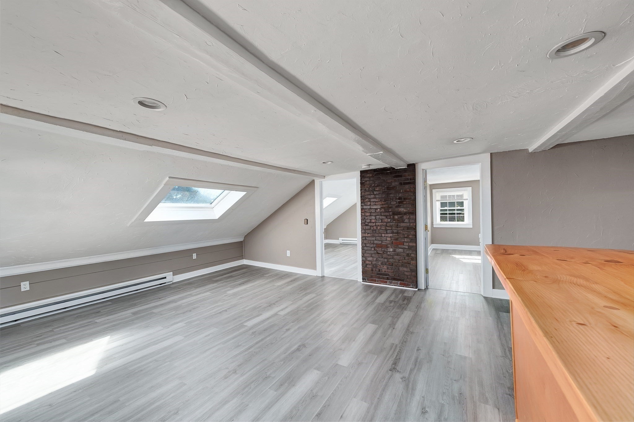 27 Holten St, Danvers, MA Photo #8