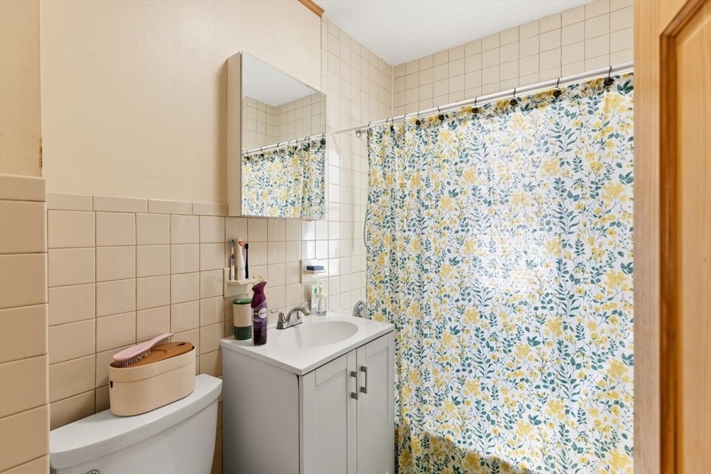 110 W Adams St, Somerville, MA Photo #17