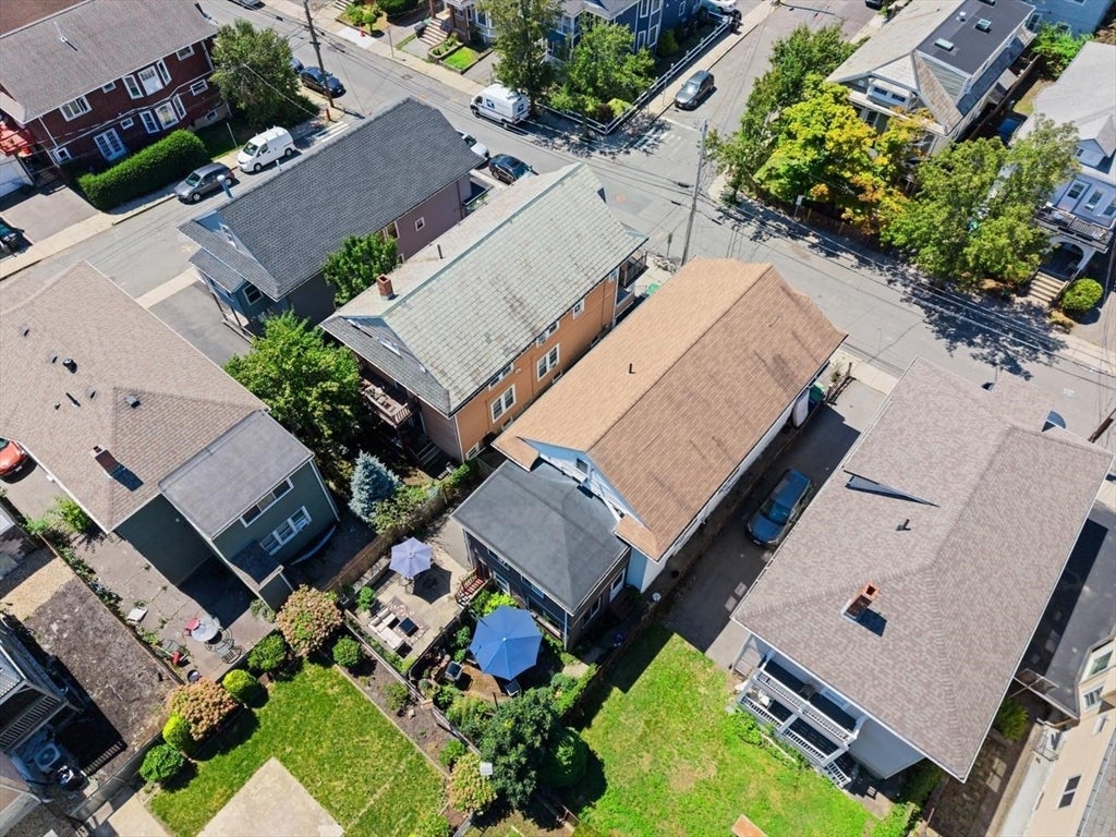 110 W Adams St