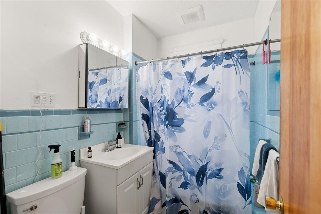 110 W Adams St, Somerville, MA Photo #20