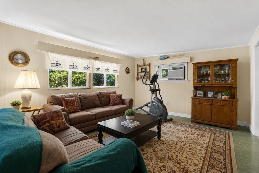 75 Manomet Point Rd