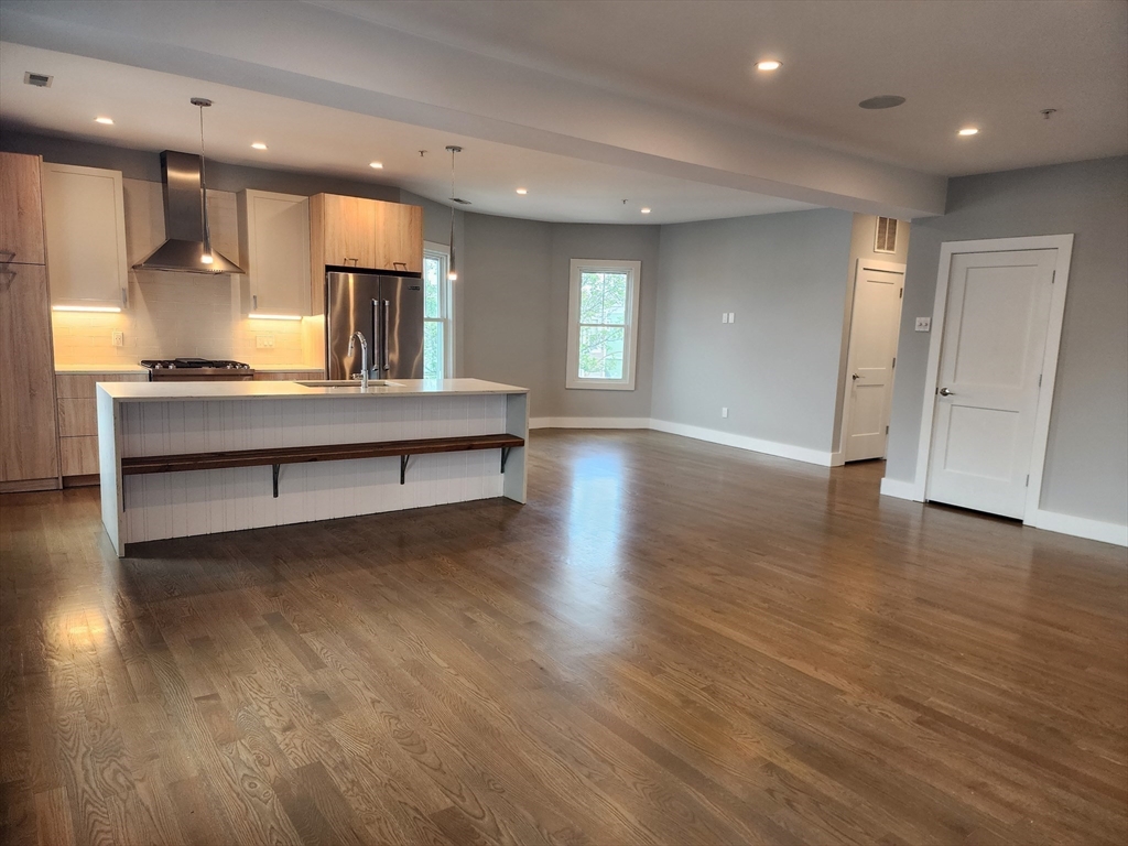 84 Romsey Street 3
