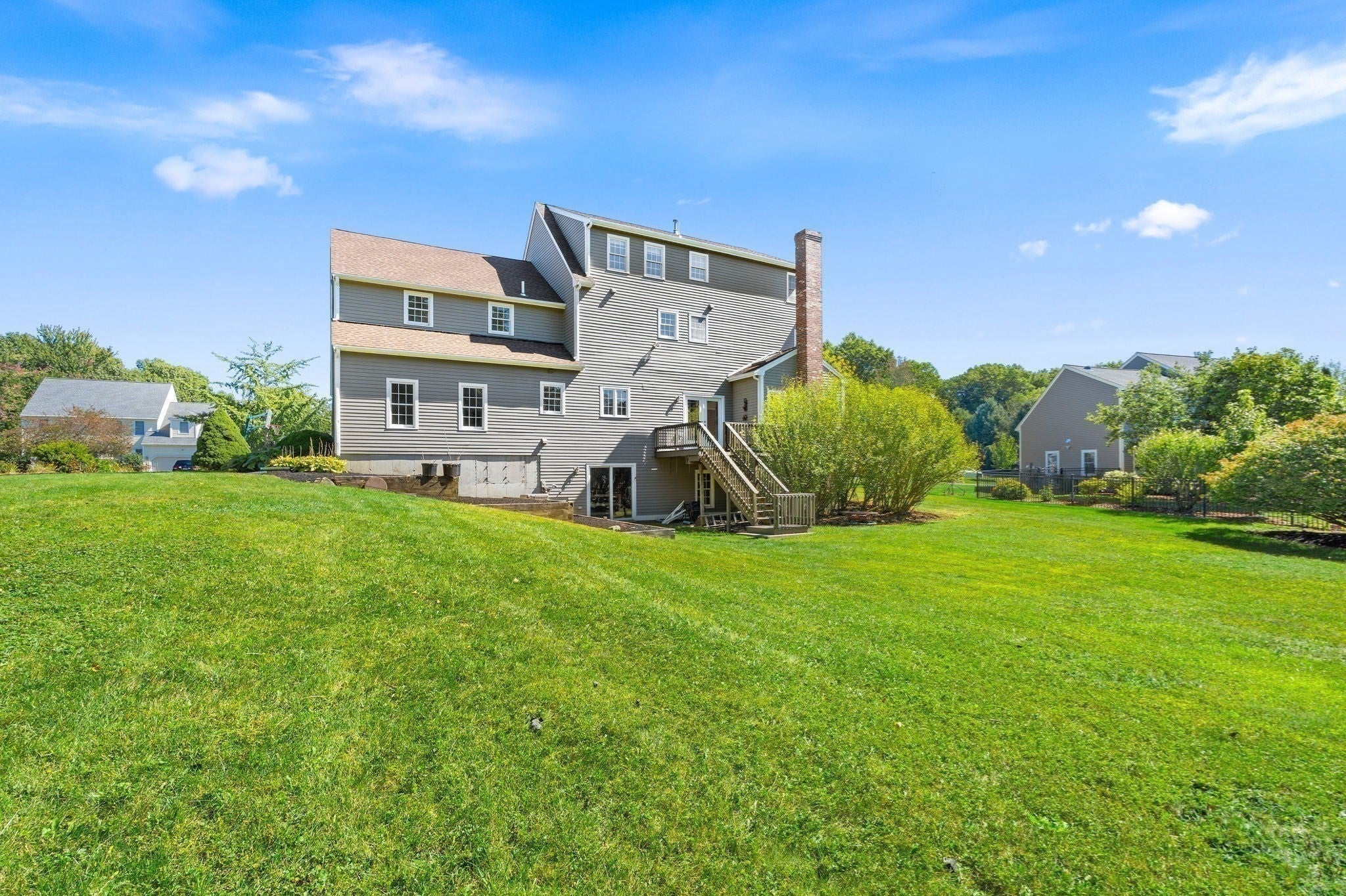 28 Farmington Drive, Shrewsbury, MA Photo #38
