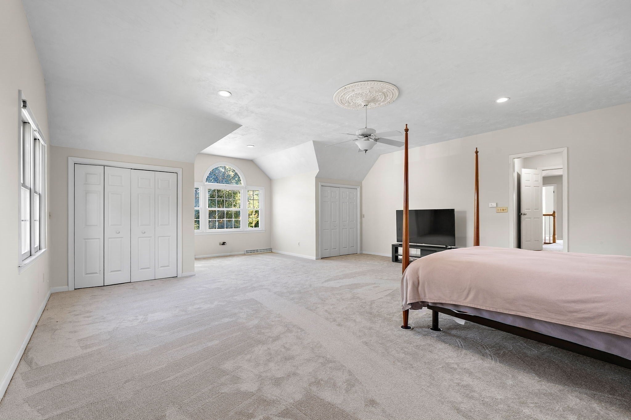 28 Farmington Drive, Shrewsbury, MA Photo #20