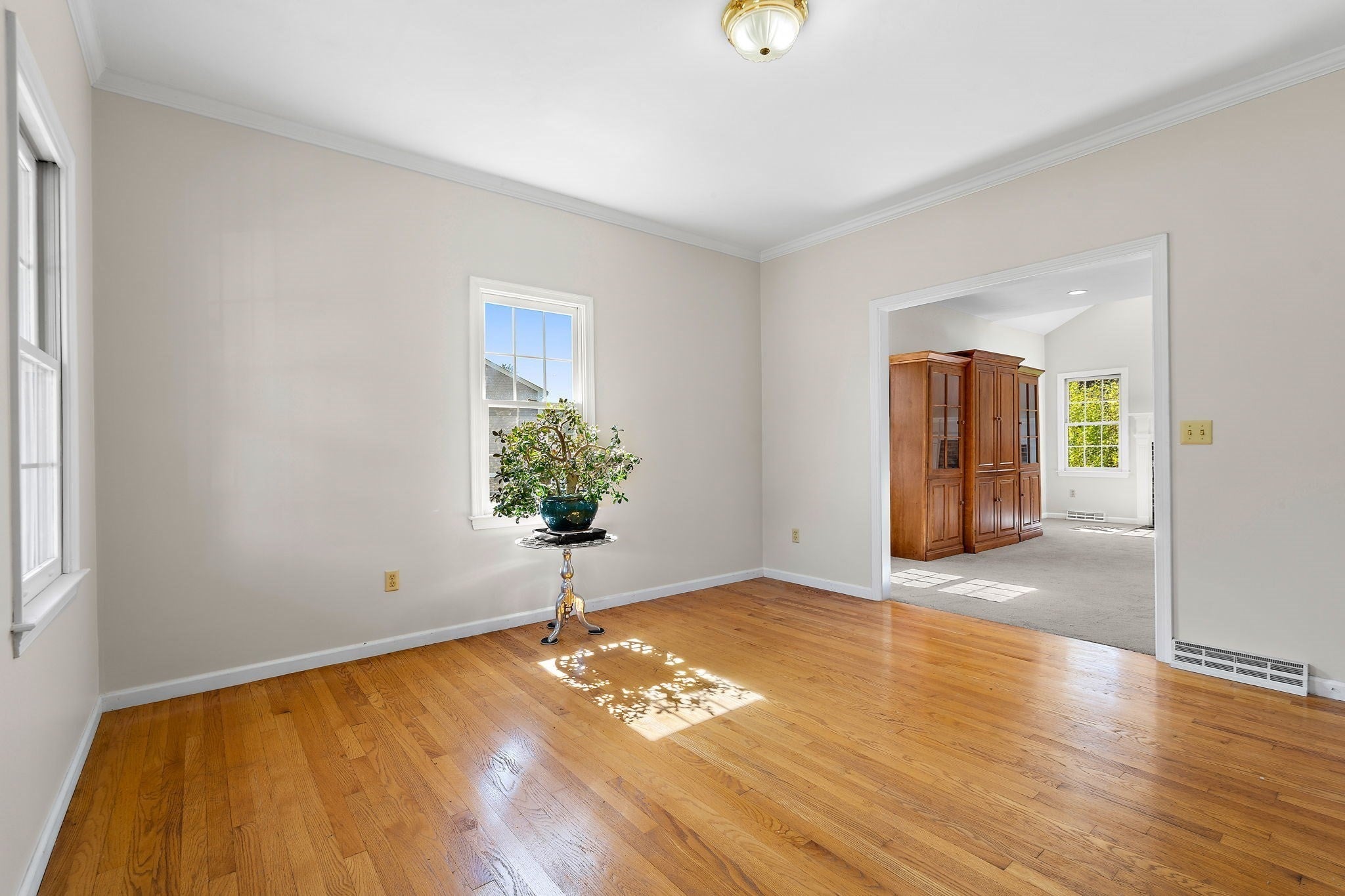 28 Farmington Drive, Shrewsbury, MA Photo #6
