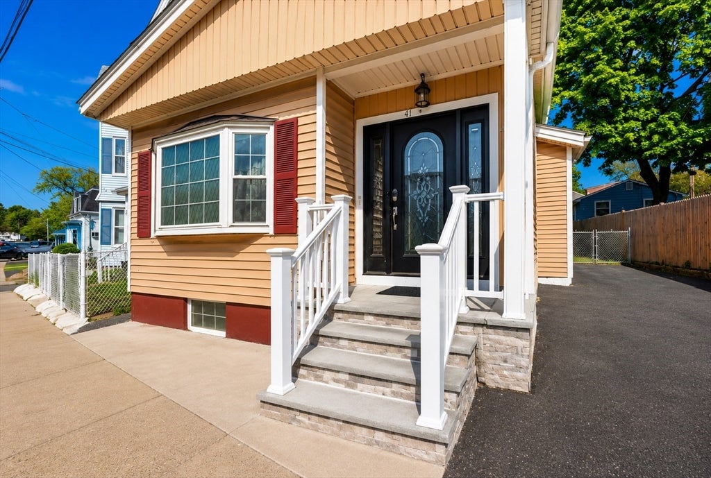 47 Chestnut St, Lynn, MA, 47 Chestnut St, Lynn, MA Photo #3