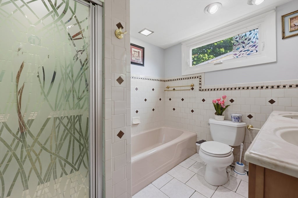47 Chestnut St, Lynn, MA, 47 Chestnut St, Lynn, MA Photo #31