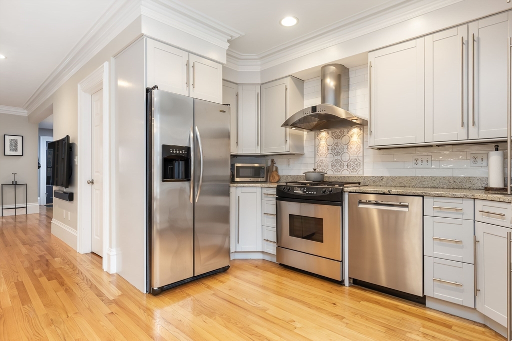 33 Concord Sq 1