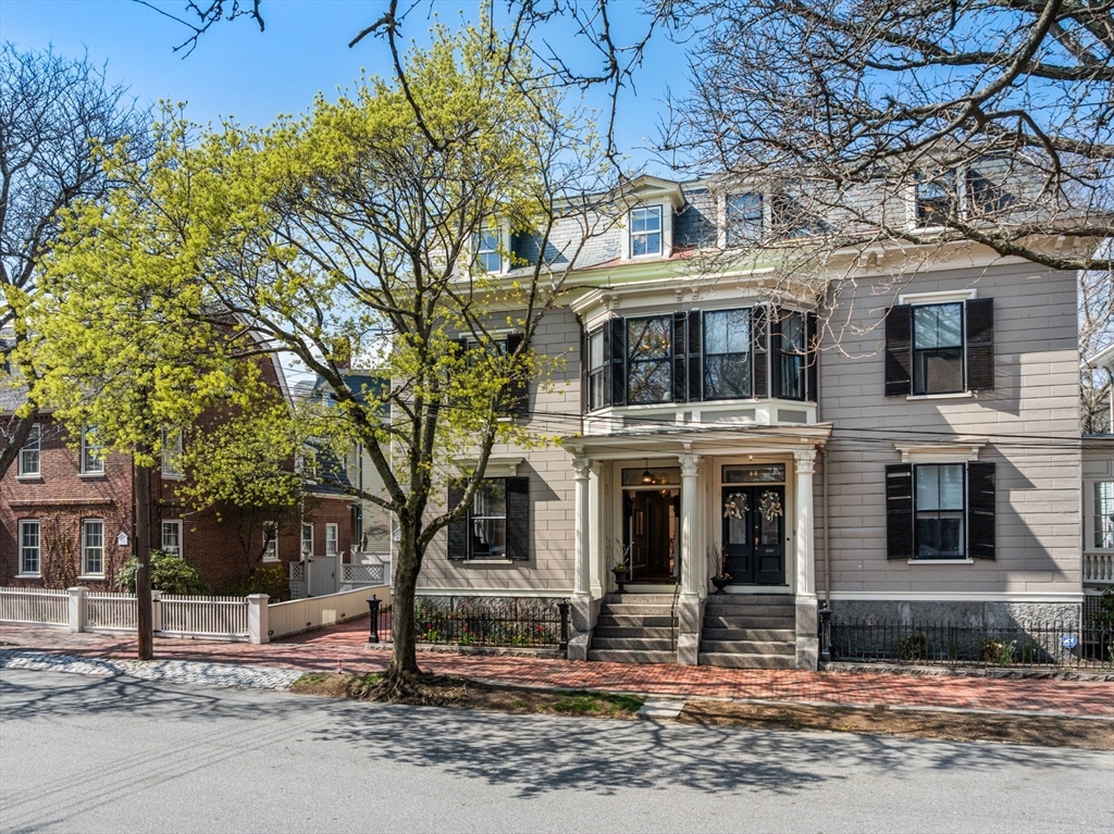 46 Chestnut St