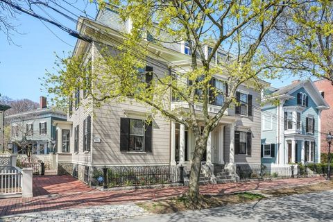 46 Chestnut St Salem MA 01970