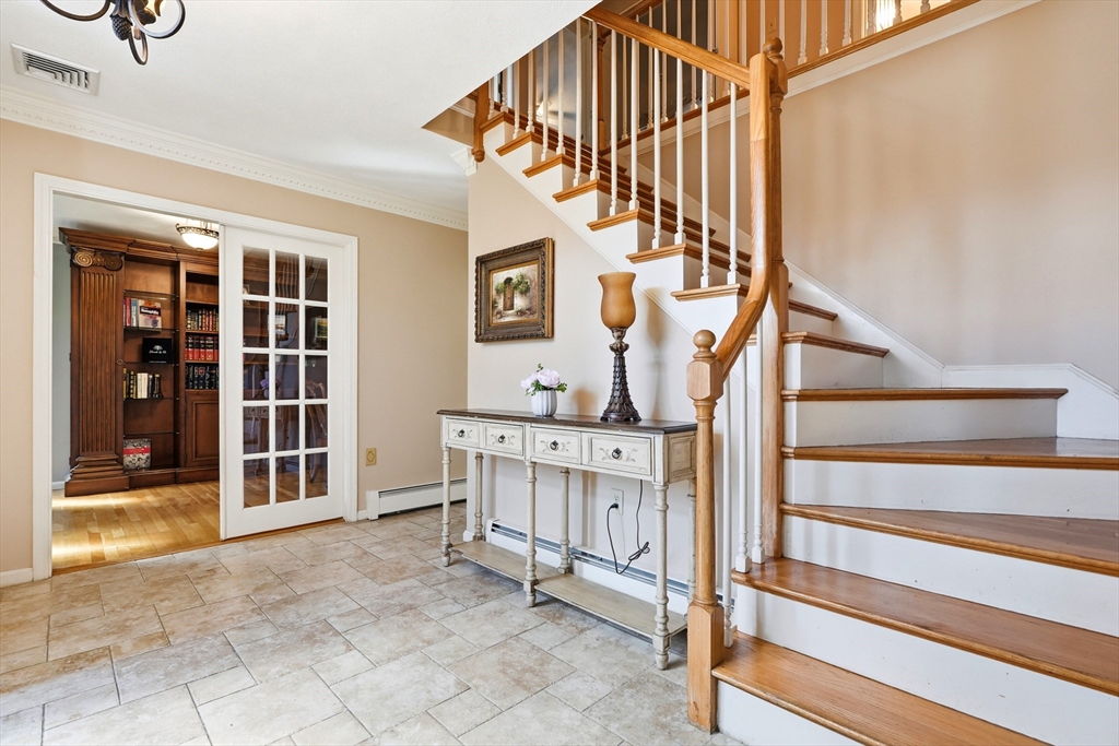 9 Belknap Dr
