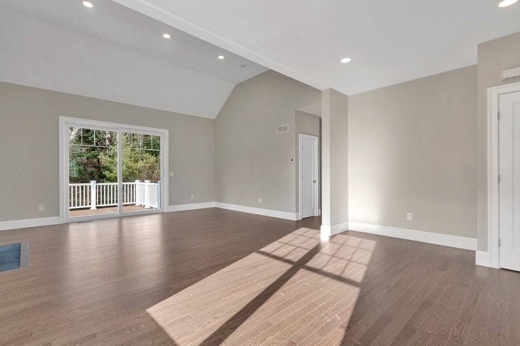 8 Weber Farm Road #8, Wrentham, MA Photo #17