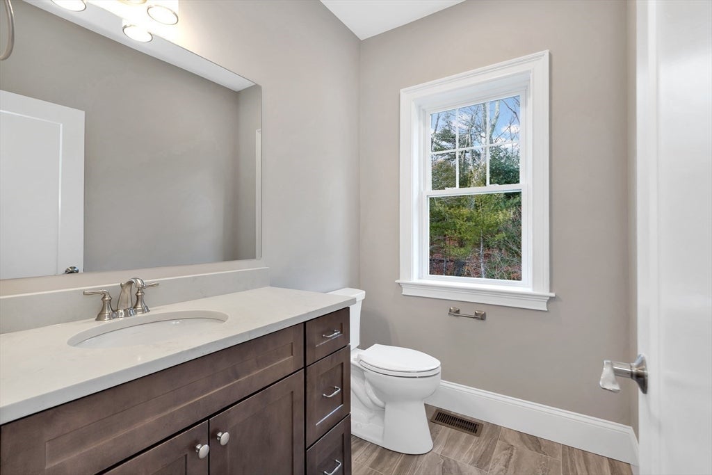 8 Weber Farm Road #8, Wrentham, MA Photo #20