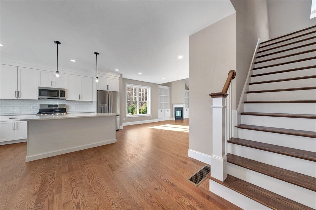 8 Weber Farm Road #8, Wrentham, MA Photo #3