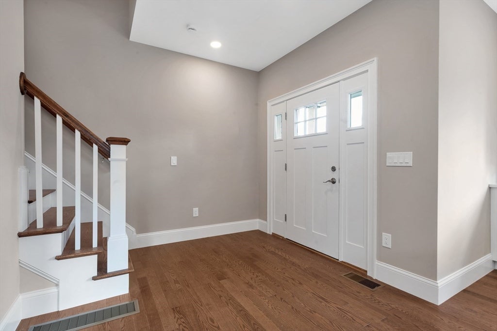 8 Weber Farm Road #8, Wrentham, MA Photo #2