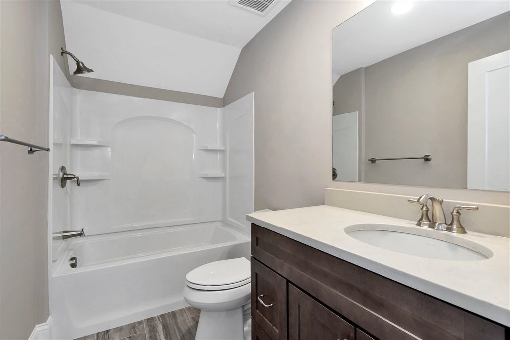 8 Weber Farm Road #8, Wrentham, MA Photo #29