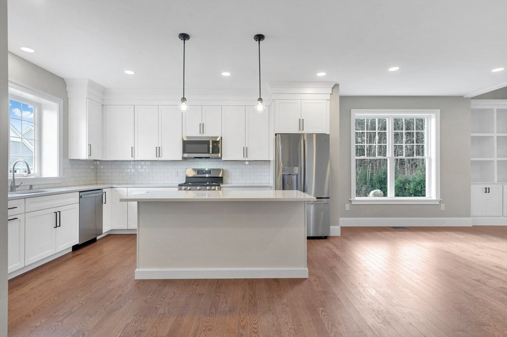 8 Weber Farm Road #8, Wrentham, MA Photo #4