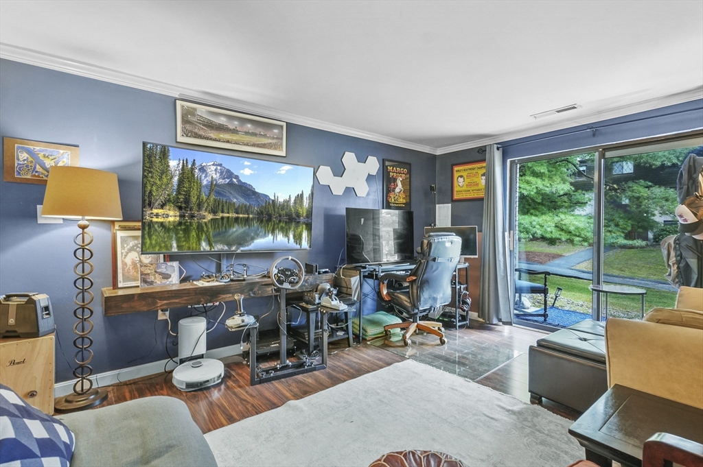 5 Greenbriar Drive 107