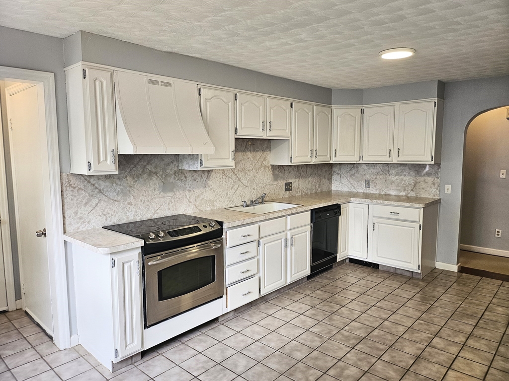 96 Chesterfield Ave