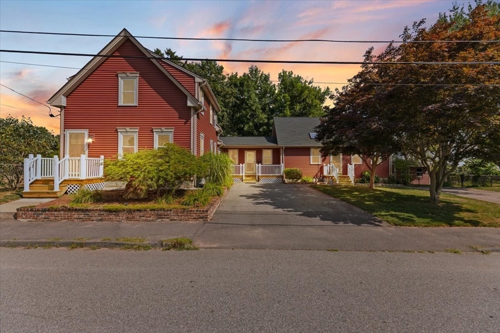 11 Wilbur St