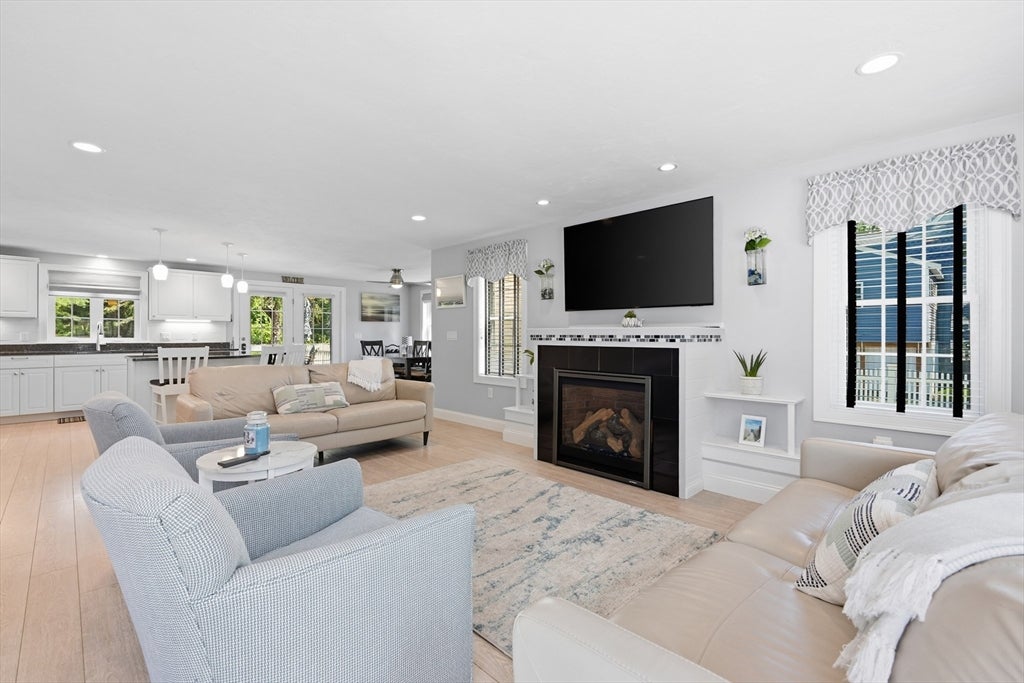 29 Cape Cod Ave, Plymouth, MA, 29 Cape Cod Ave, Plymouth, MA Photo #13