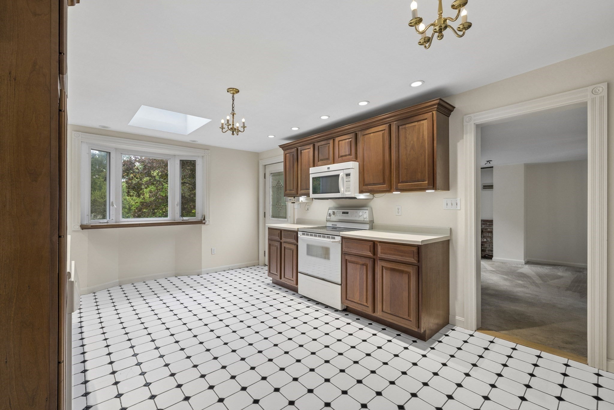 431 Berlin Rd, Marlborough, MA Photo #8