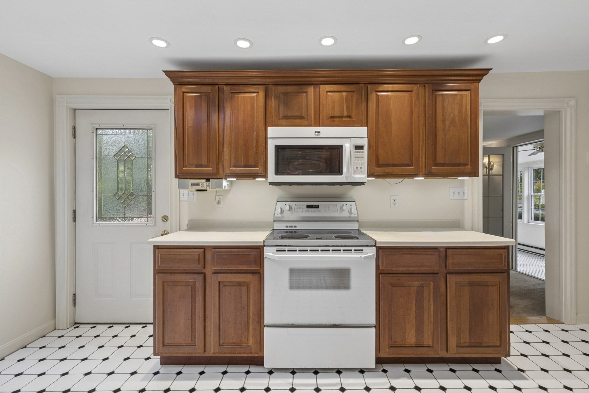 431 Berlin Rd, Marlborough, MA Photo #10