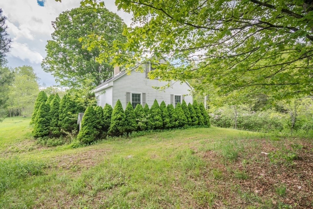 49 Parish Rd