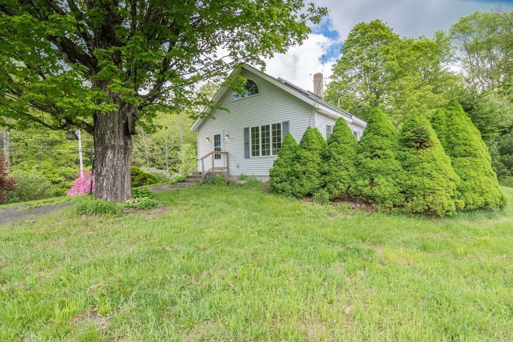 49 Parish Rd