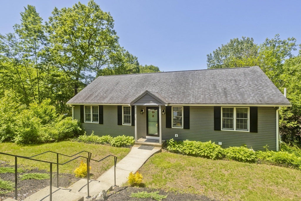 72 Flaxfield Rd