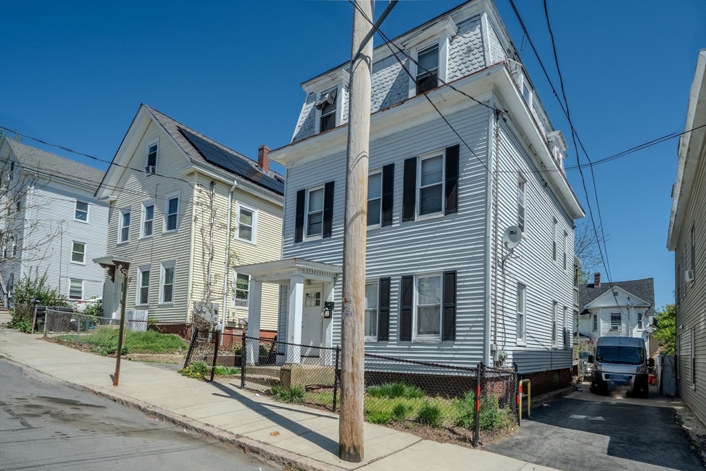 13 1/2 Grove St
