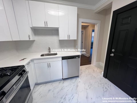 Photo of 96 Longwood Ave #1, Brookline, MA 02446 (MLS # 73572026)