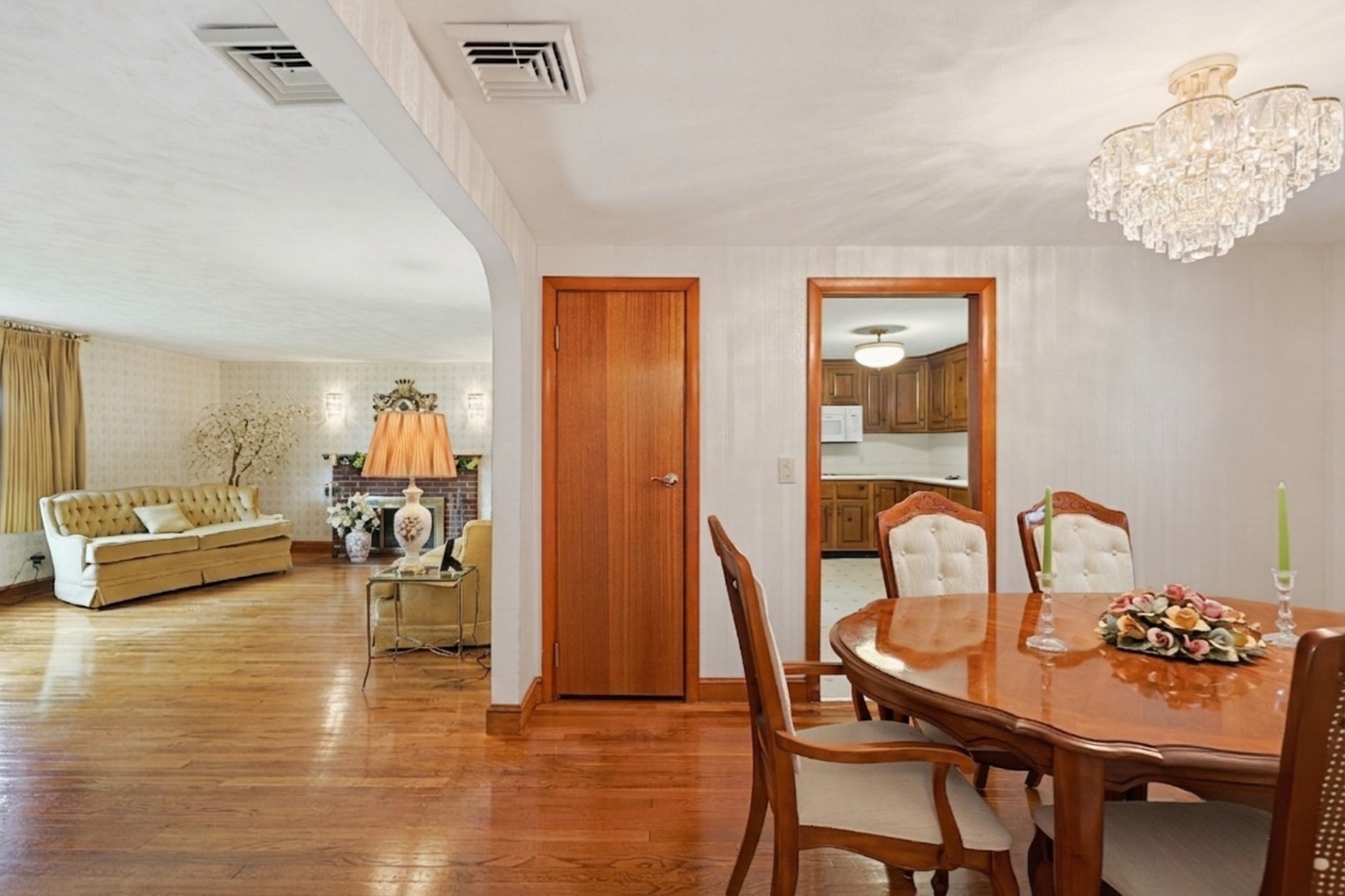 11 Preston St, Wakefield, MA Photo #28