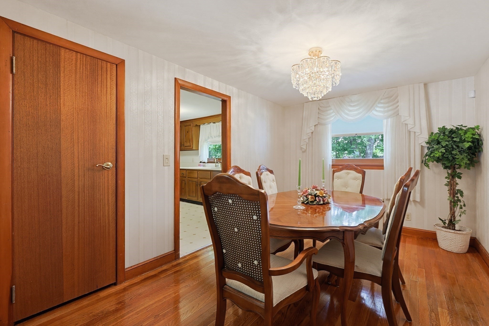 11 Preston St, Wakefield, MA Photo #11