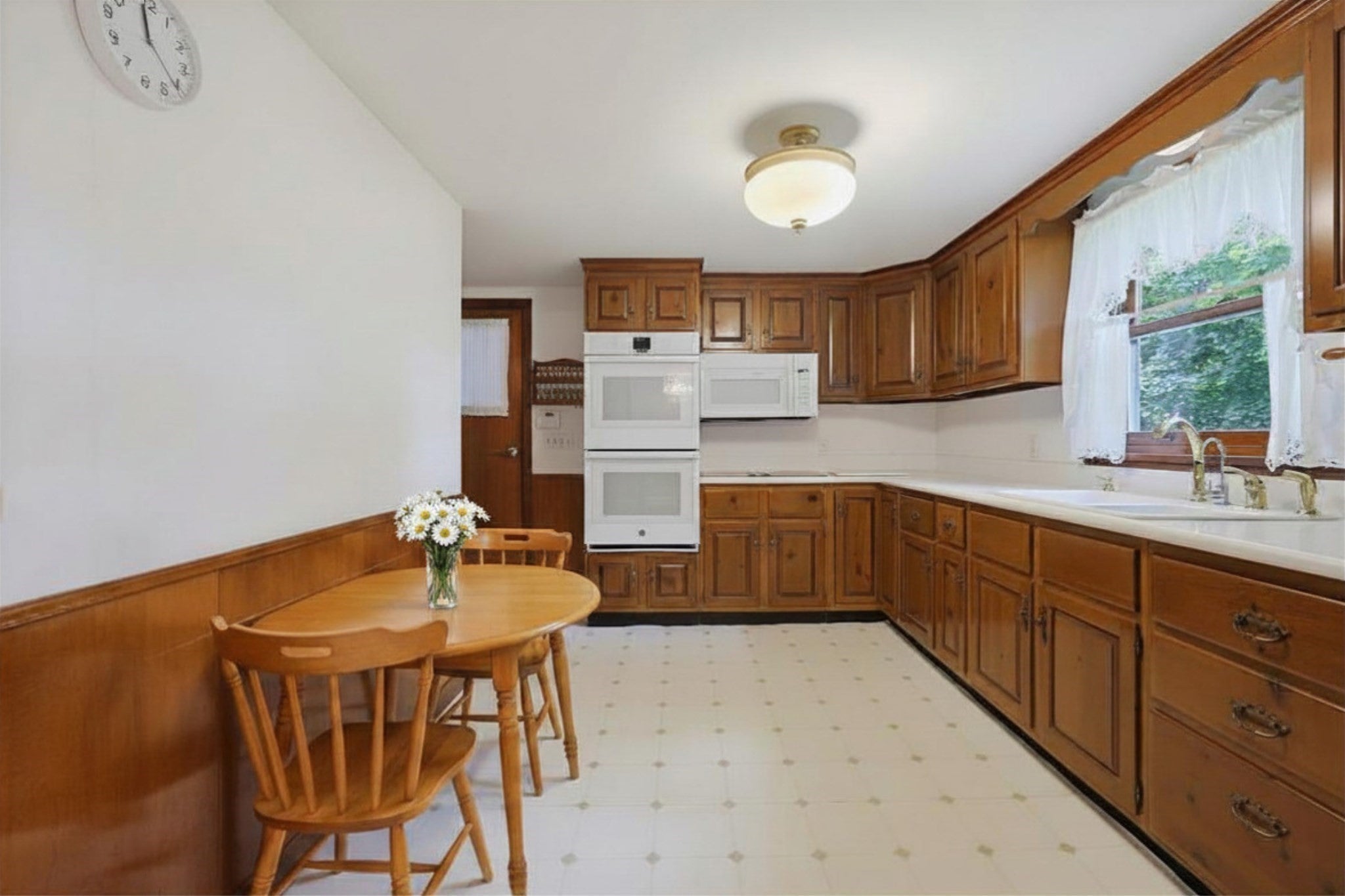 11 Preston St, Wakefield, MA Photo #12