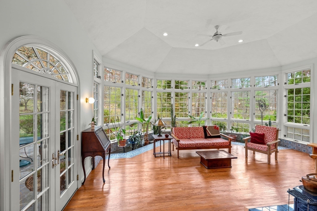 37 Oak Ridge Rd