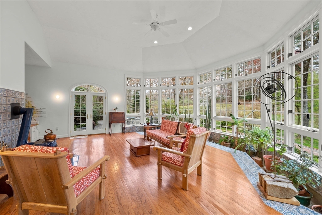 37 Oak Ridge Rd