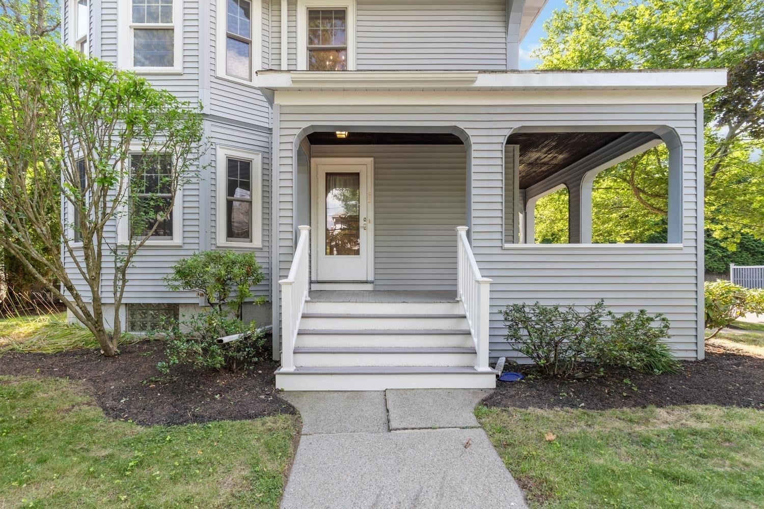 9 Spruce St