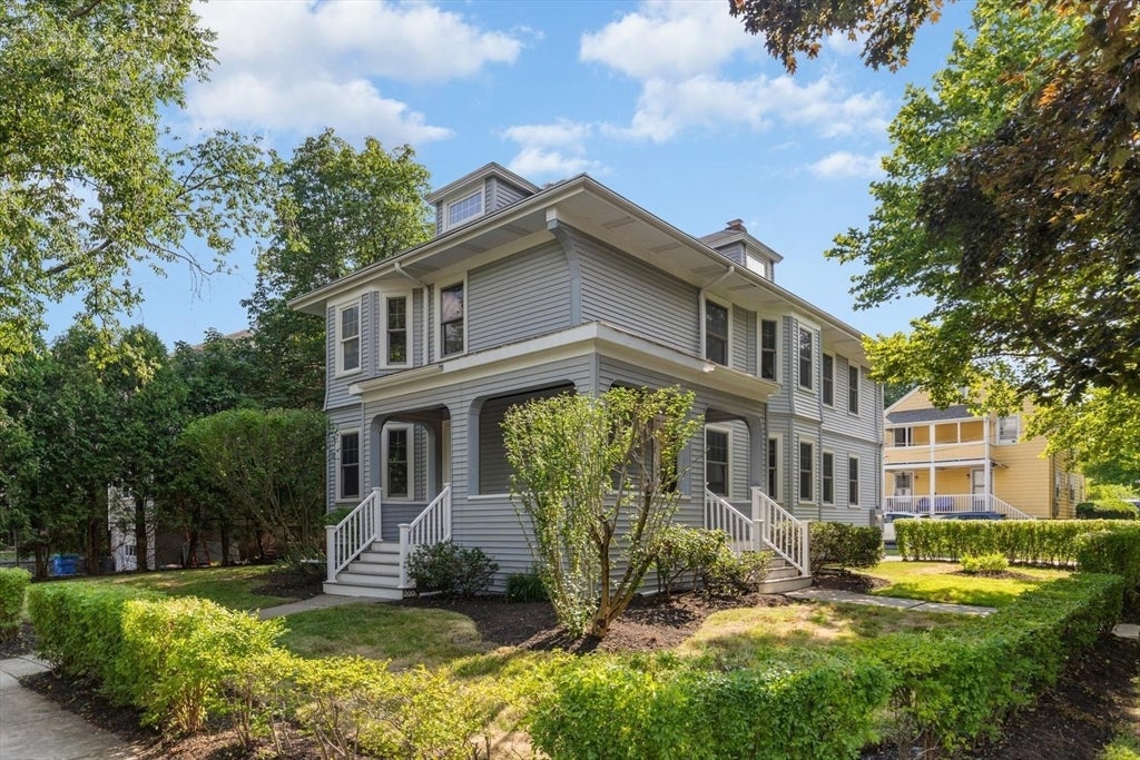 9 Spruce St