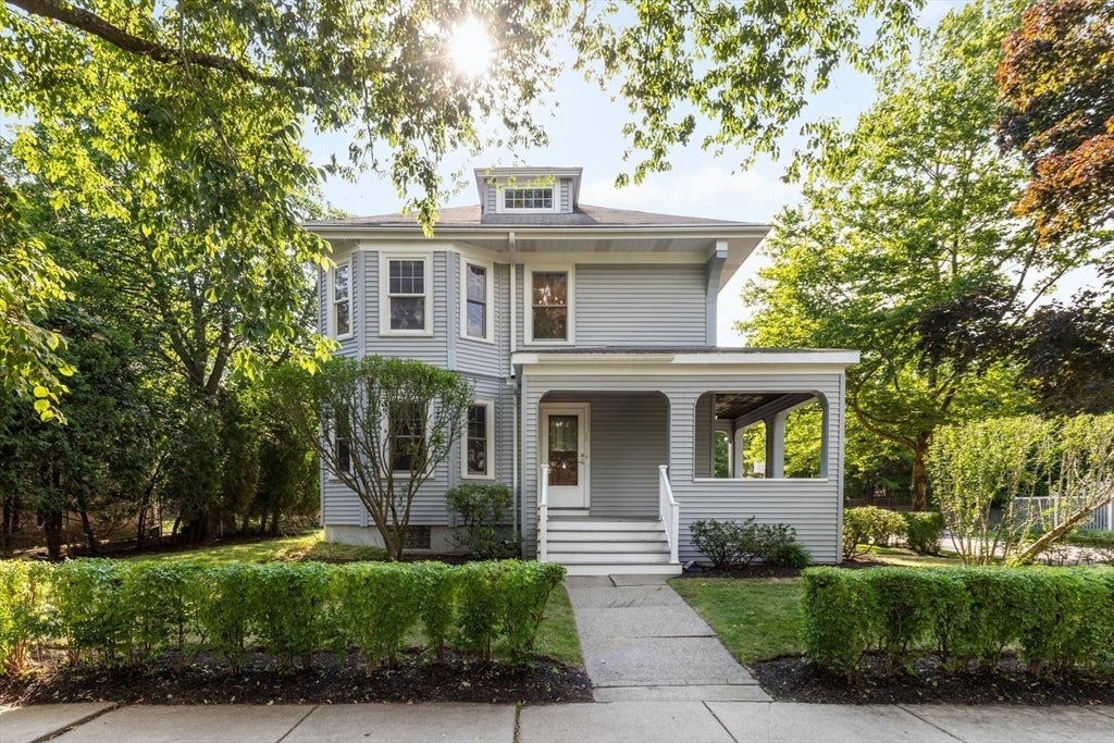 9 Spruce St