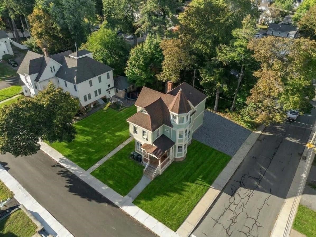 56 Warren Ave