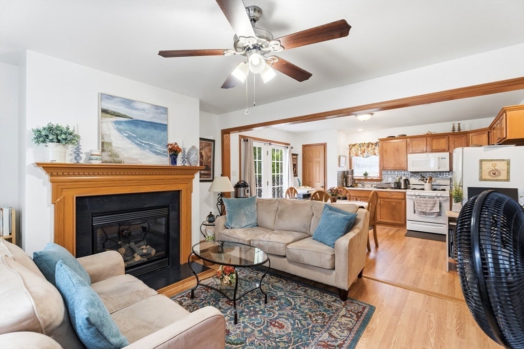 55 Friendship St, Billerica, MA Photo #27