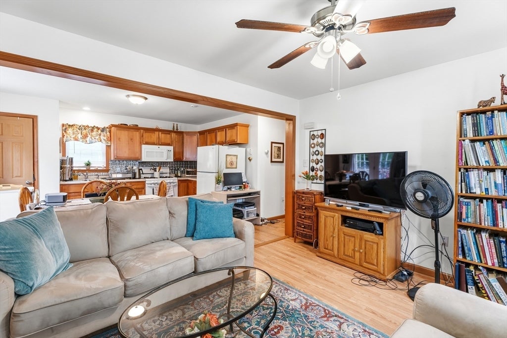 55 Friendship St, Billerica, MA Photo #28