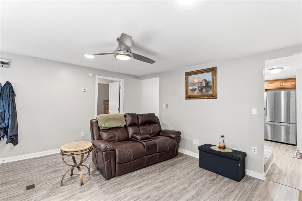 55 Friendship St, Billerica, MA Photo #9