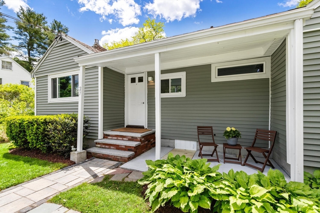 27 Waterview Ave