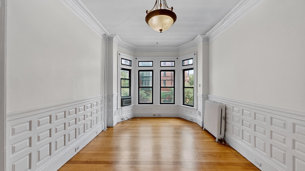 421 Marlborough St 4