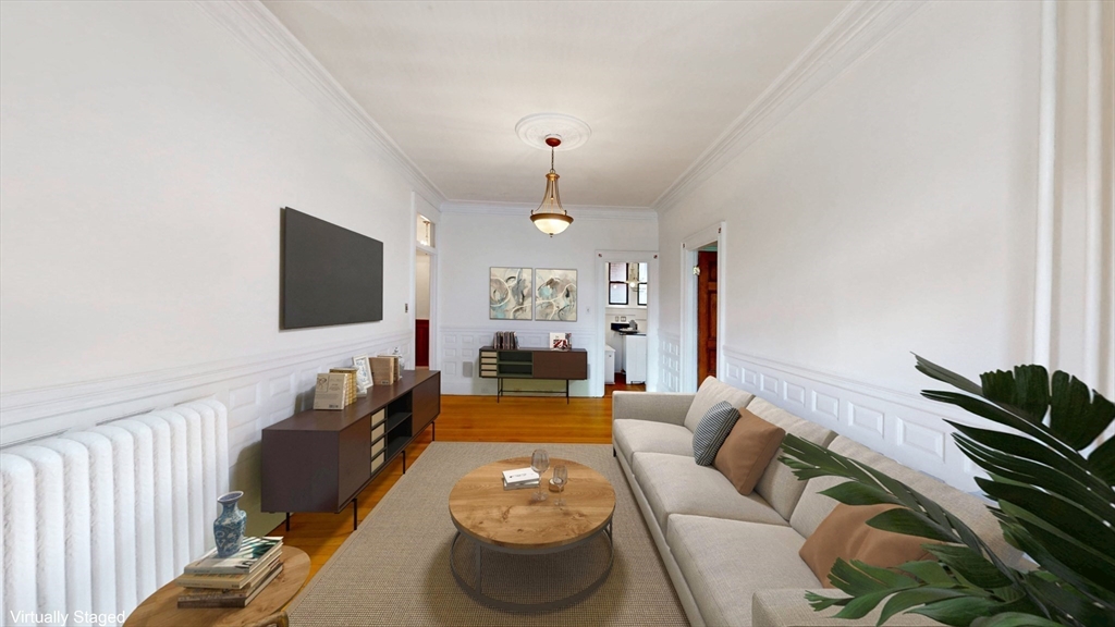 421 Marlborough St 4