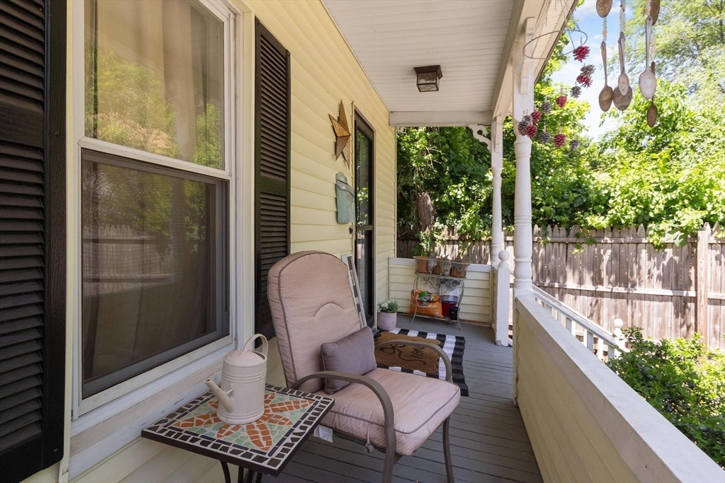 24 Bennett Pl