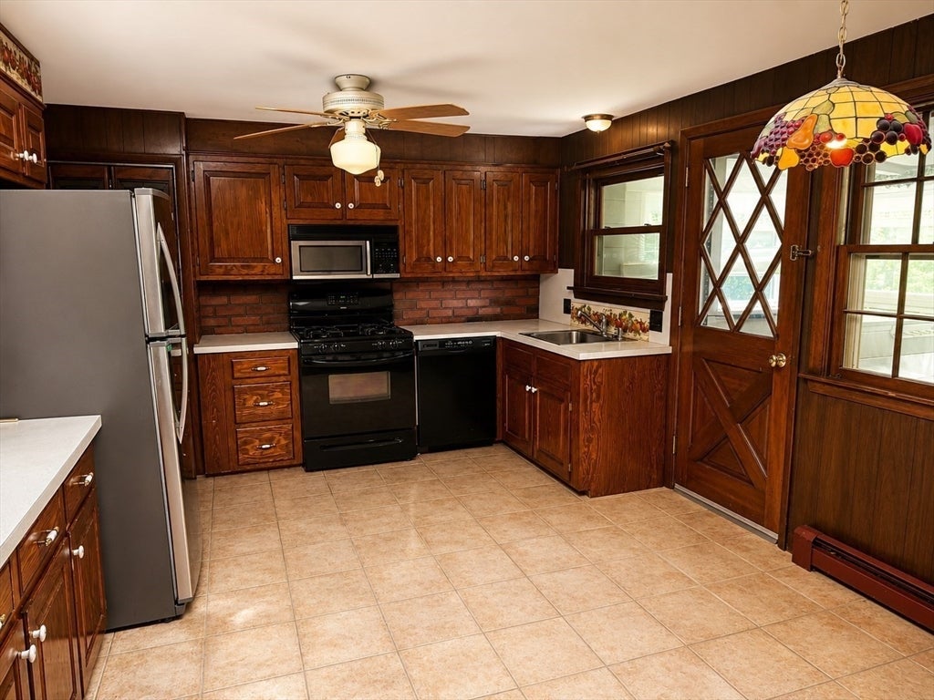 7 Fred Street, Burlington, MA, 7 Fred Street, Burlington, MA Photo #7